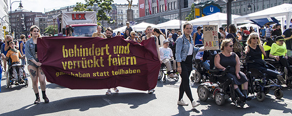 Spruchband der Pride Parade 2017, Bild: Rolf Barthel