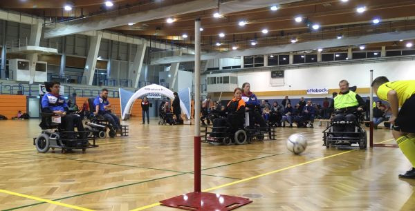 Eröffnungsspiel in der Sporthalle an der Wiener Hopsagasse (kobinet/lad)