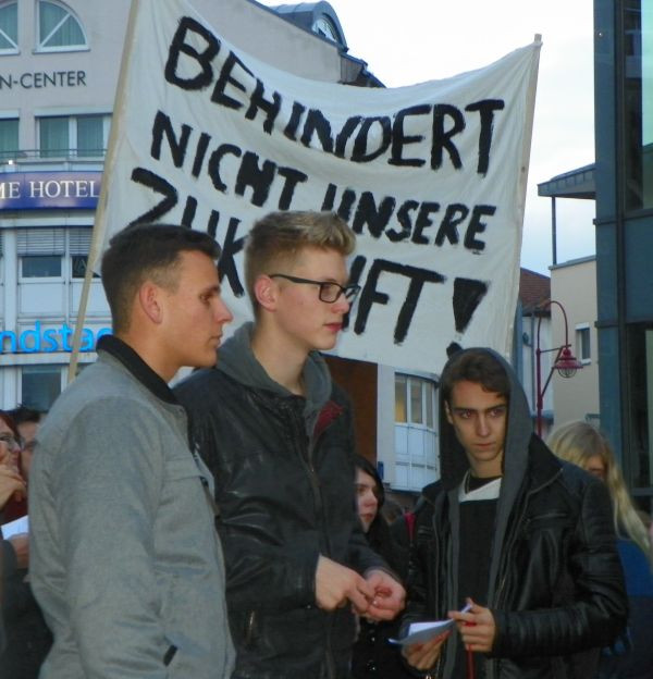 Transparent: Behindert nicht unsere Zukunft